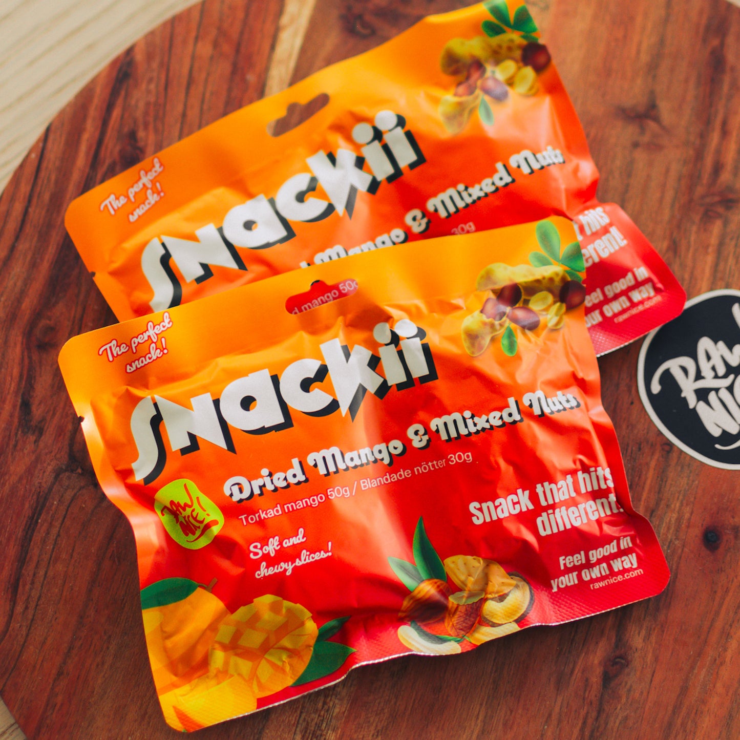 Snackii - Dried Mango & Mixed nuts / 20 x 80g